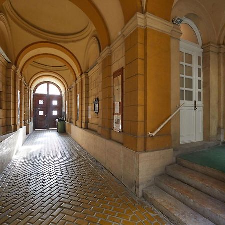 Fewo Oktogon Boedapest Buitenkant foto
